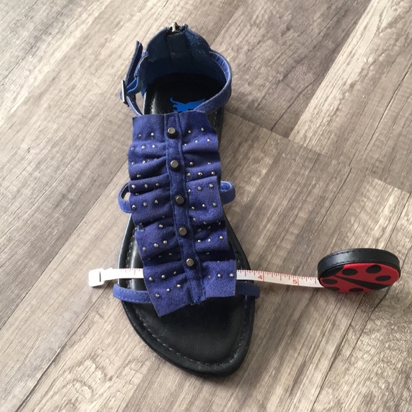 🔴SOLD!! Shiekh Women’s Cobalt Blue Ruffle Sandals - Picture 8 of 14